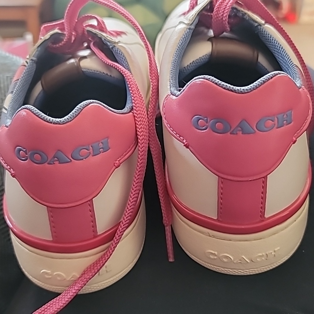 Coach love tennis shoes - Picture 2 of 4